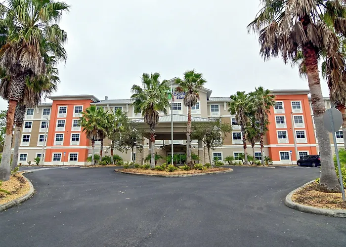 Holiday Inn Express & Suites Palm Coast - I-95